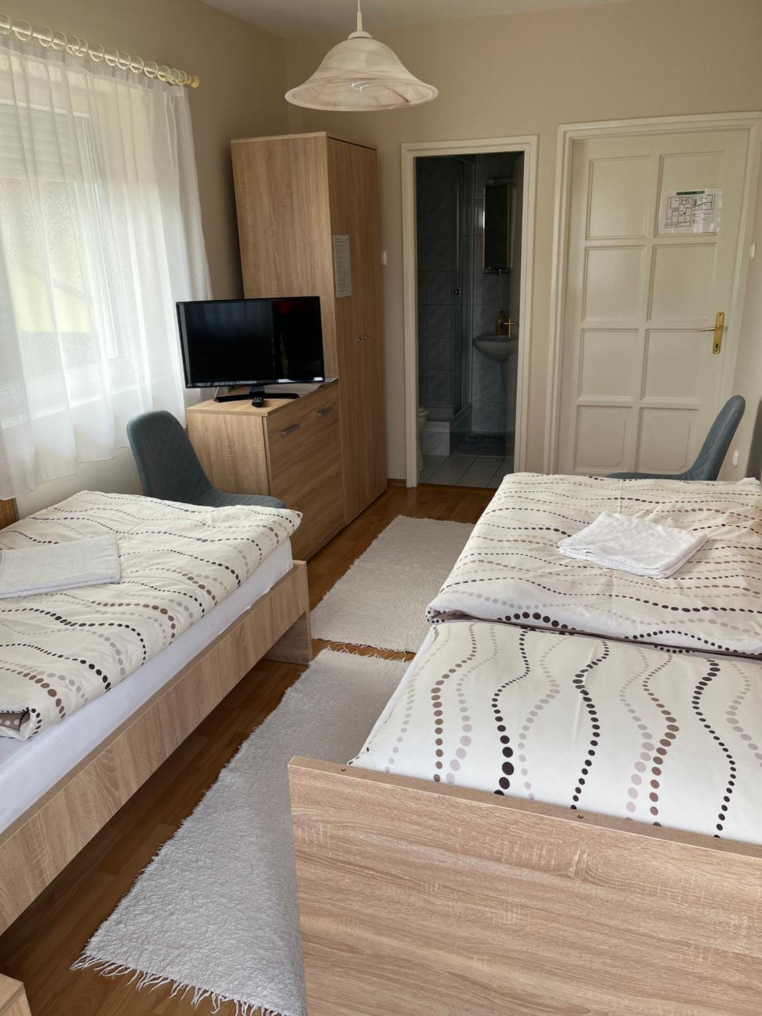 Zsuzsi Vendeghaz Hotel Zalaegerszeg Eksteriør billede