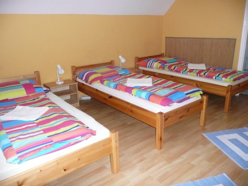 Zsuzsi Vendeghaz Hotel Zalaegerszeg Værelse billede