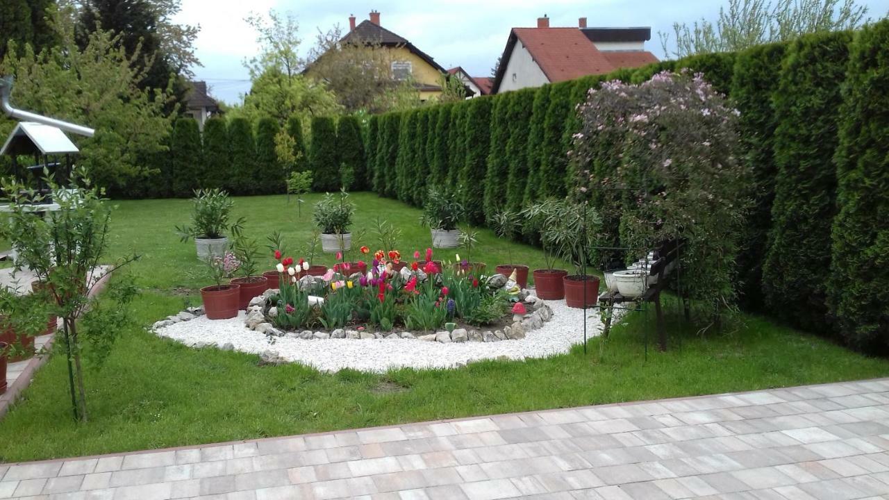 Zsuzsi Vendeghaz Hotel Zalaegerszeg Eksteriør billede
